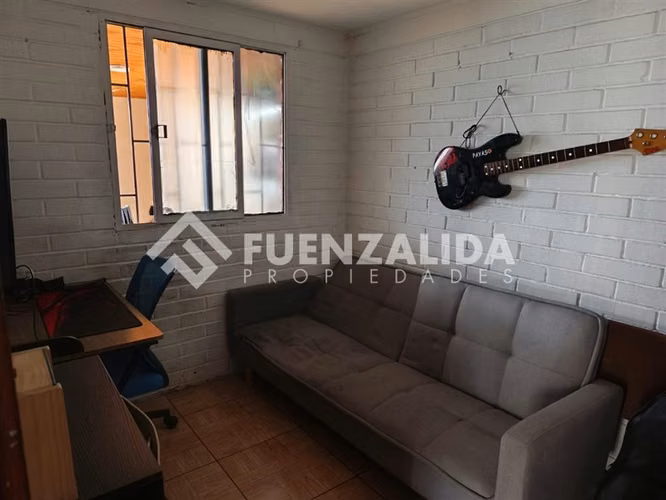 Casa en venta de 5 dorm. Cercana a Metro Plaza Maipú