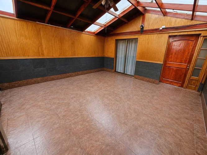 Casa en arriendo Amoblado en Av. Balmaceda (174210)