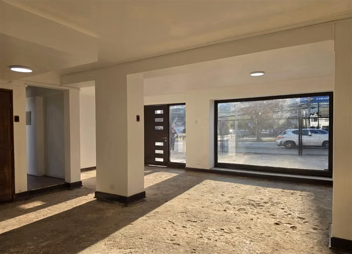 Casa Comercial en Arriendo en Las Condes