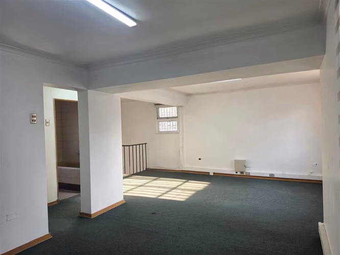 Casa Comercial en Arriendo en Las Condes