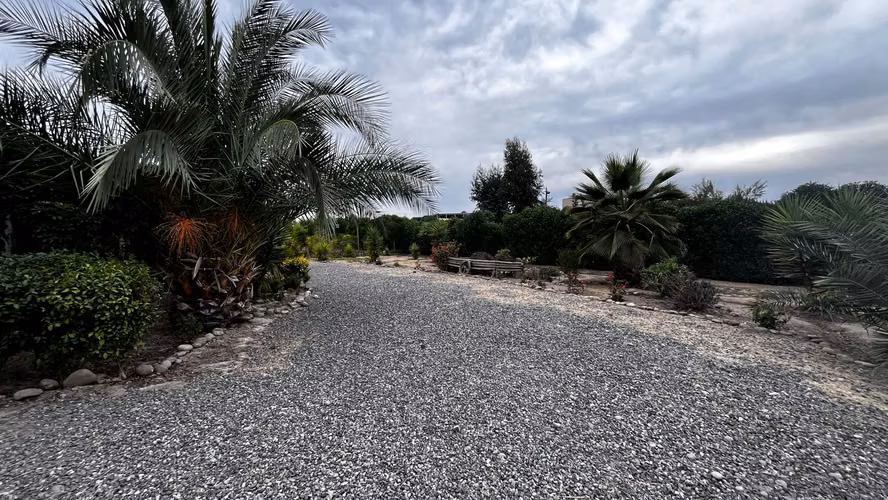 EN VENTA PARCELA EN EL CAMINO OLIVETO - CONDOMINIO PIEDRAS BLANCAS