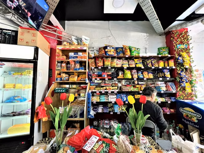 EN VENTA DE LOCAL COMERCIAL EN METRO REPUBLICA  88 MTS - Imagen 1