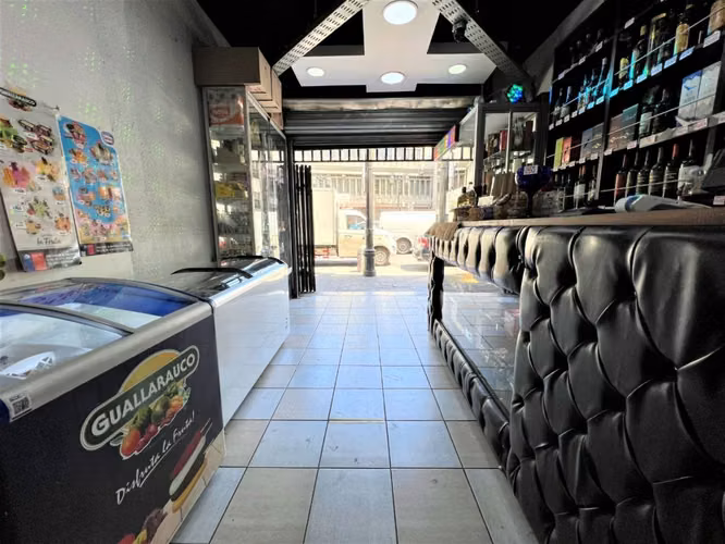 EN VENTA DE LOCAL COMERCIAL EN METRO REPUBLICA  88 MTS - Imagen 4