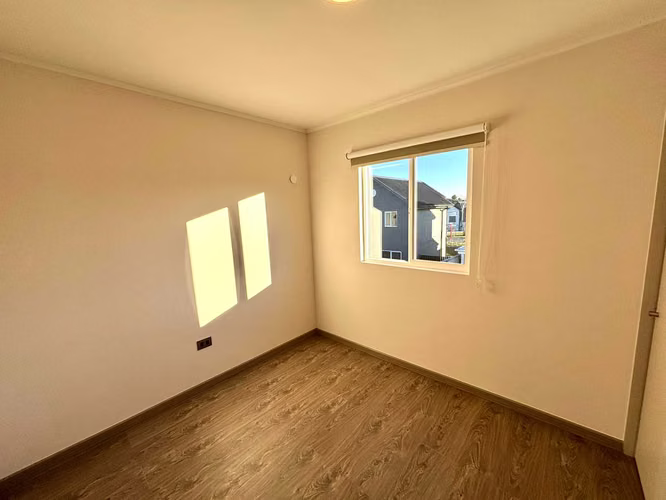 Casa nueva en arriendo en Jardines de Napoles (174251)