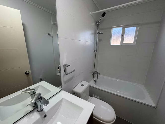Casa nueva en arriendo en Jardines de Napoles (174251)