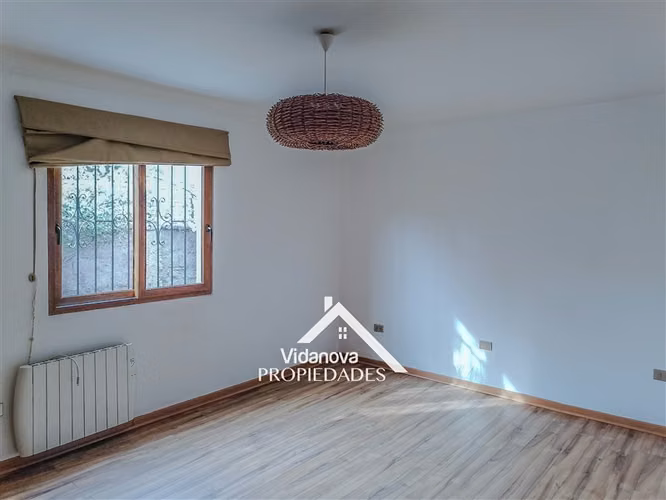 Casa Remodelada en Barrio Pucará, Ñuñoa 490 m 4D/3B