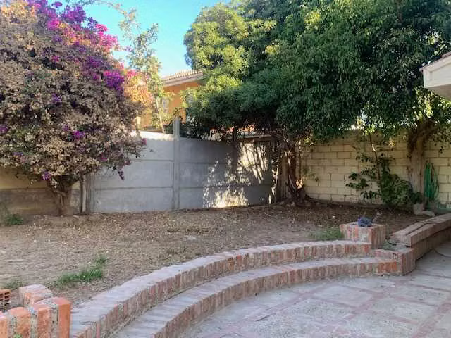 Casa Amplia con Diseño Moderno (174277)