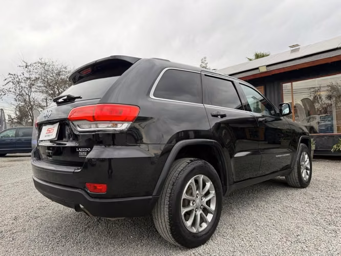 JEEP GRAND CHEROKEE LAREDO 3.6 V6 2016