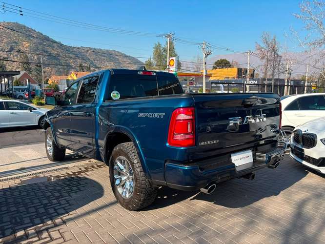RAM 1500 LARAMIE 4X4 5.7 2022