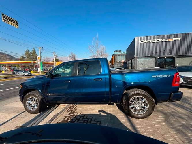 RAM 1500 LARAMIE 4X4 5.7 2022