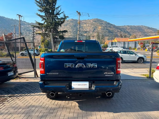 RAM 1500 LARAMIE 4X4 5.7 2022
