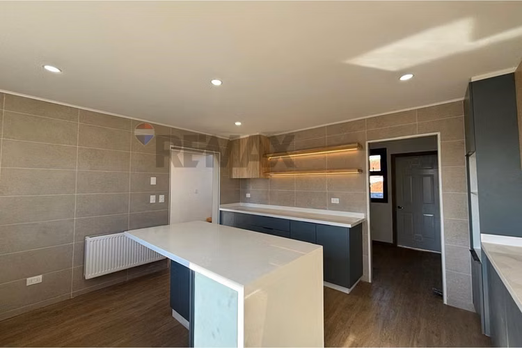 Hermosa casa de diseño contemporáneo - Imagen 6
