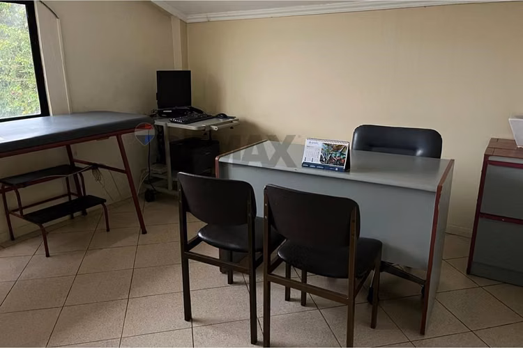 Se arrienda piso 2 clinica intermedica talca