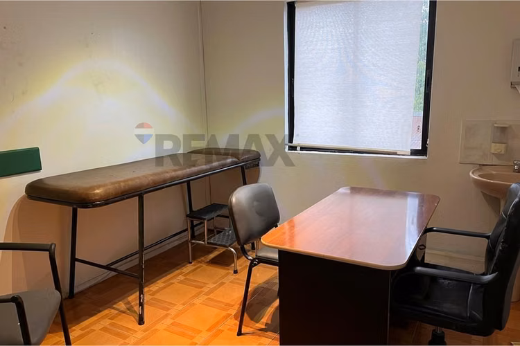 Se arrienda piso 2 clinica intermedica talca