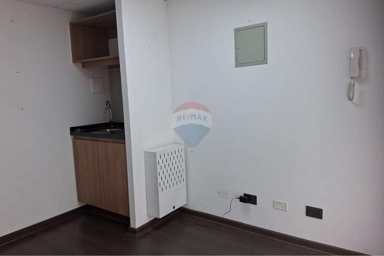 Moderna oficina en venta distrito estoril - Imagen 6