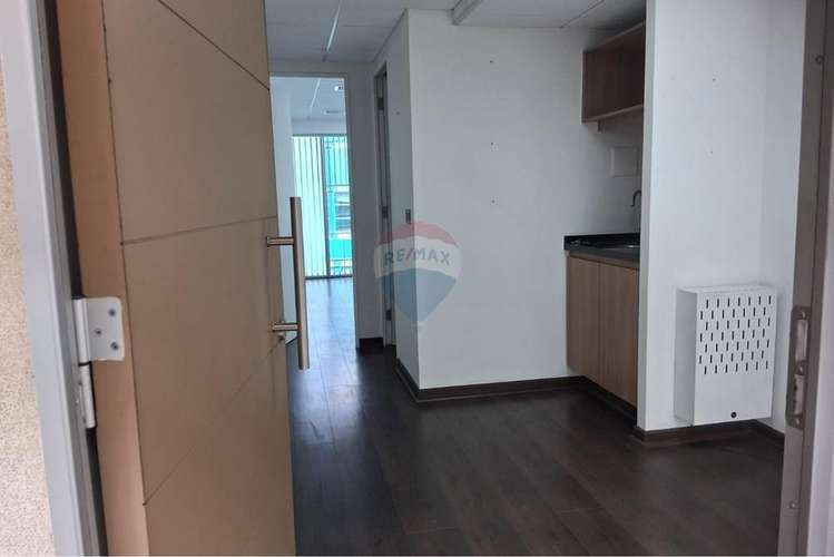 Moderna oficina en venta distrito estoril - Imagen 5