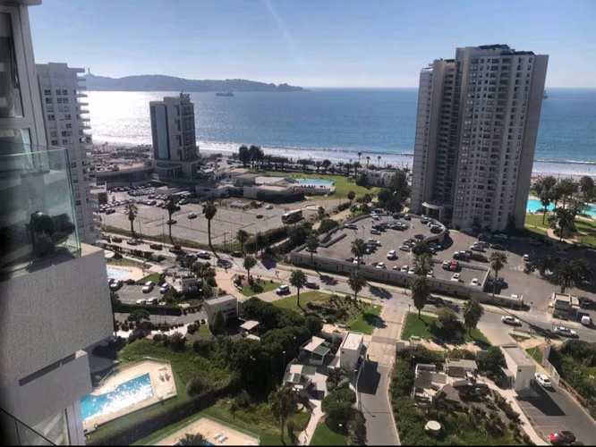 ARRIENDO AÑO CORRIDO AMOBLADO, VISTA AL MAR!