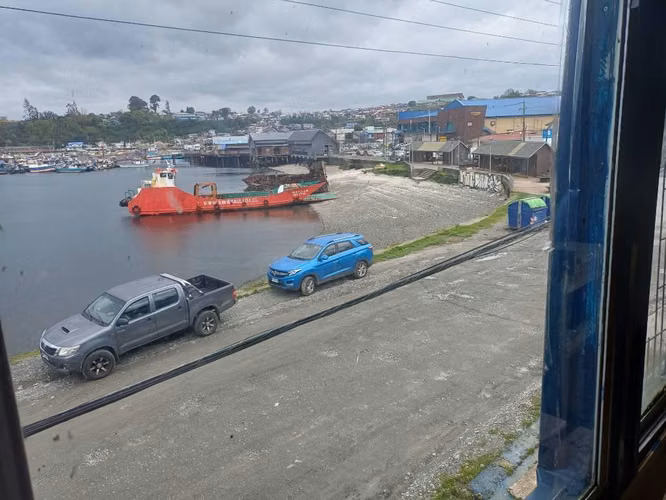 ARRIENDO  O VENDO  LOCAL COMERCIAL 1000 MT² CALBUCO  ²