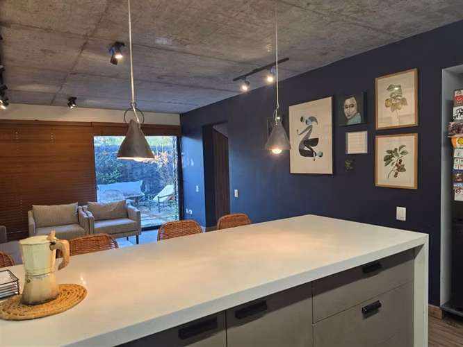 Casa Remodelada en Arriendo en Las Condes