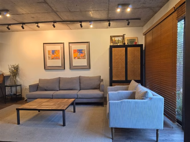 Casa Remodelada en Arriendo en Las Condes