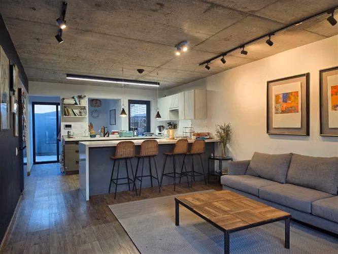 Casa Remodelada en Arriendo en Las Condes