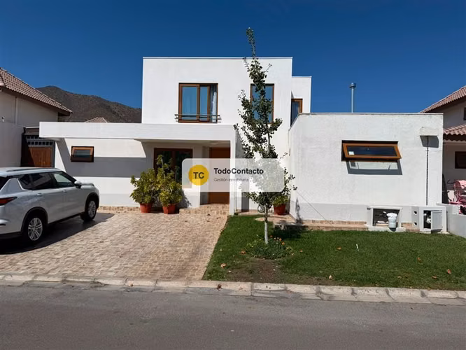 Casa en venta de 3 dorm en Ciudad los Valles - 134 / 273 m2