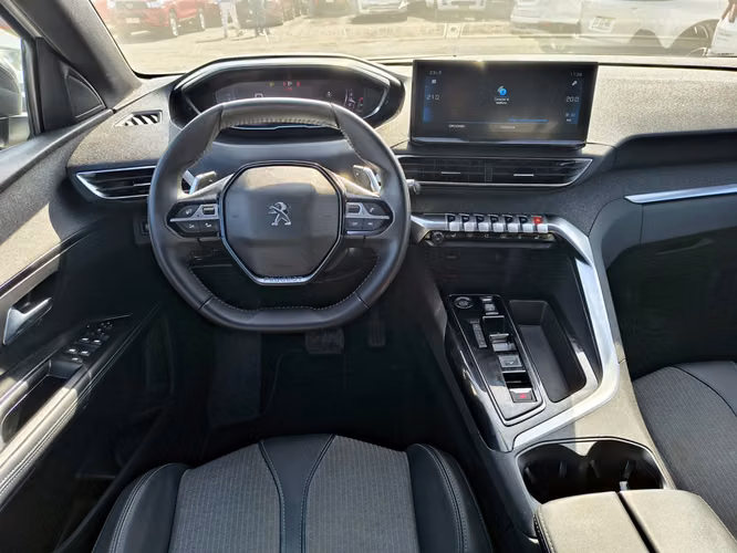 PEUGEOT 5008 2024