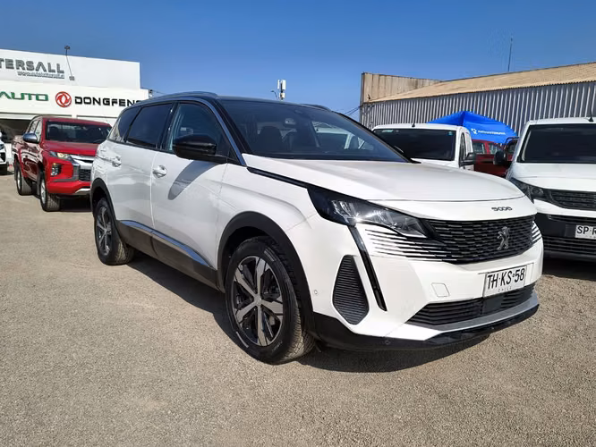 PEUGEOT 5008 2024