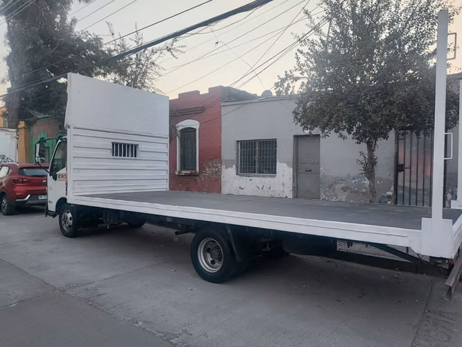 Camión hino