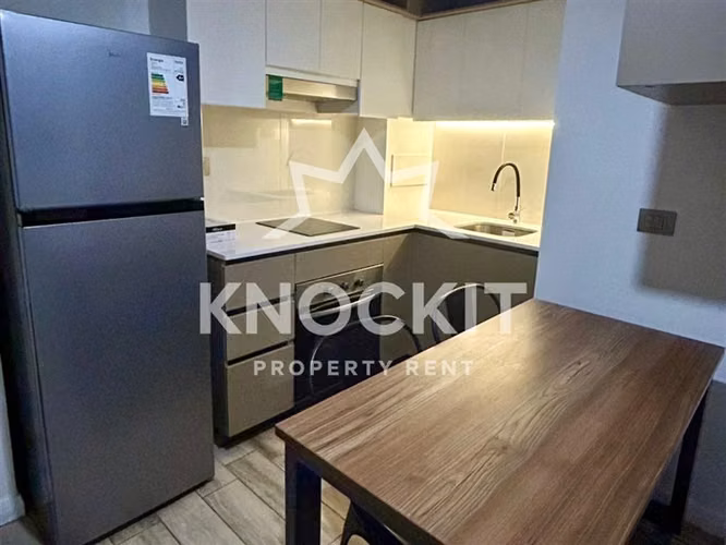 Arriendo Depto Semi Amoblado 1D1B Carmen Mena 838 San Miguel