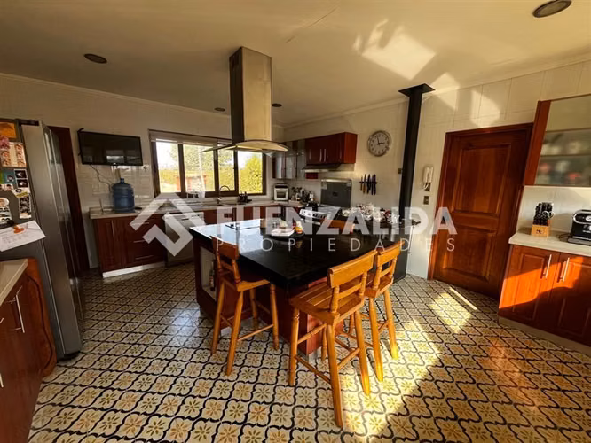 Casa Vendo 4D 3B piscina terraza Condominio en Talagante