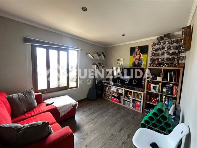 Casa Vendo 4D 3B piscina terraza Condominio en Talagante