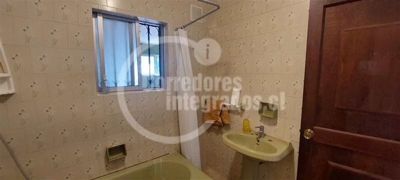 Casa en arriendo de 3 dormitorios en Santo Domingo
