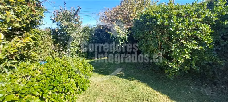 Casa en arriendo de 3 dormitorios en Santo Domingo