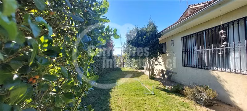 Casa en arriendo de 3 dormitorios en Santo Domingo