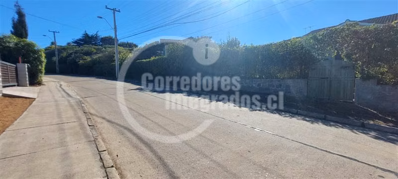 Casa en arriendo de 3 dormitorios en Santo Domingo