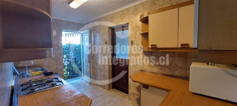 Casa en arriendo de 3 dormitorios en Santo Domingo