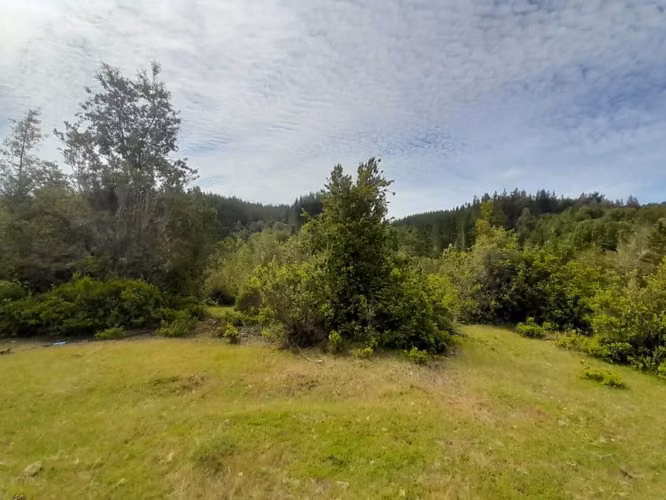 Parcela 5.879 m² en Corral | Rol Propio | Cerca del Río | $7.900.000