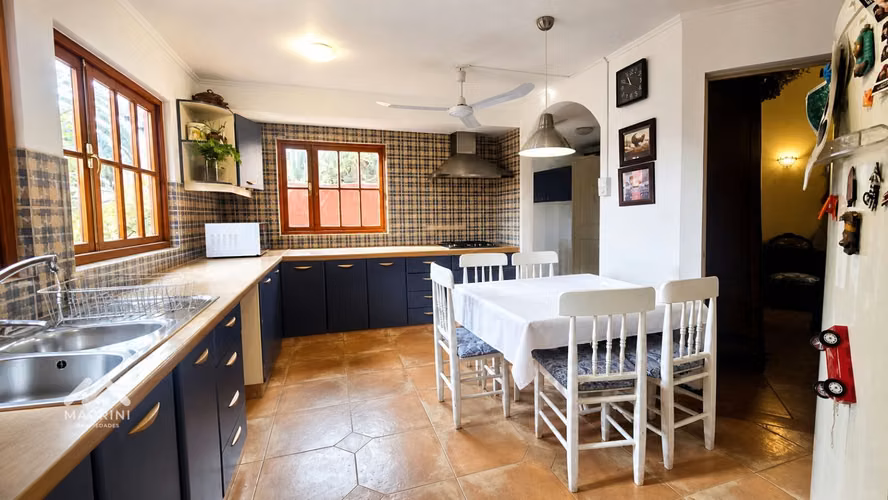Espaciosa Casa en sector San Isidro – Ideal para Familia Numerosa - Imagen 9