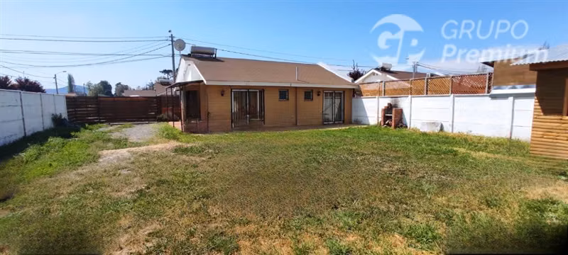 Hermosa Casa esquina en venta de 3 dorm. en Graneros