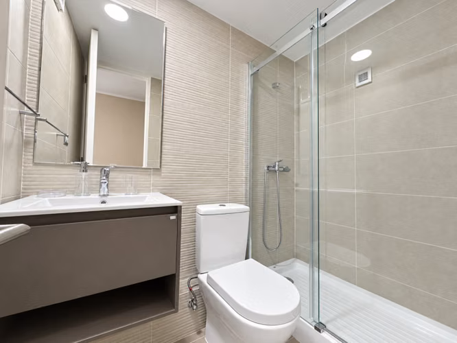 Arriendo. Hermoso Departamento Nuevo Semi Amoblado !!