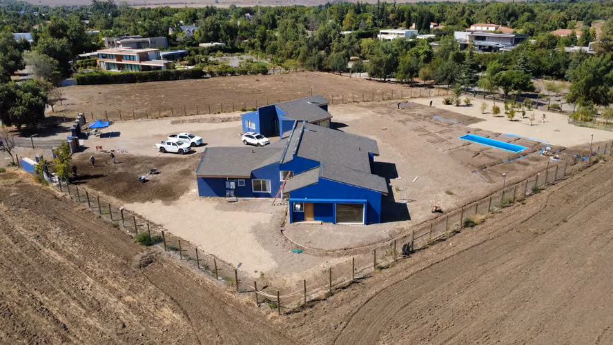 GRAN CASA EN EL EXCLUSIVO CONDOMINIO LAS BRISAS DE CHICUREO