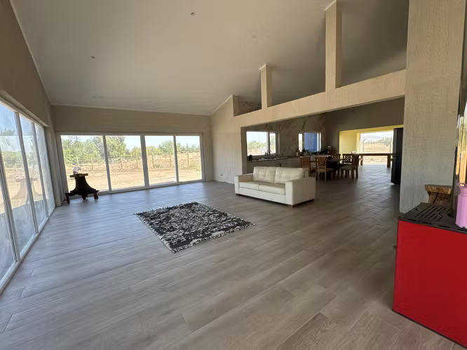 GRAN CASA EN EL EXCLUSIVO CONDOMINIO LAS BRISAS DE CHICUREO