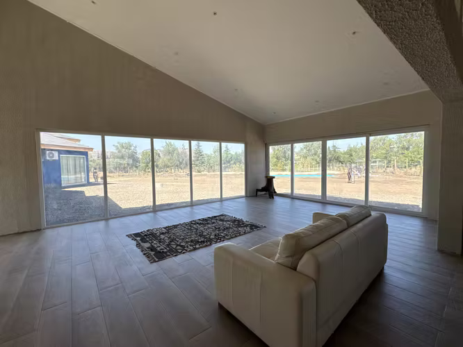 GRAN CASA EN EL EXCLUSIVO CONDOMINIO LAS BRISAS DE CHICUREO
