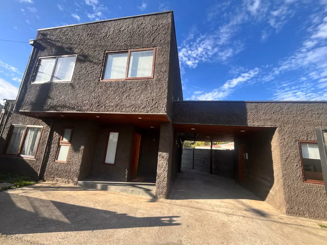 Arriendo amplia casa para vivir y rentar. Temuco (151793)