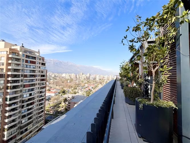 Departamento en arriendo de 2 dorm. en Las Condes