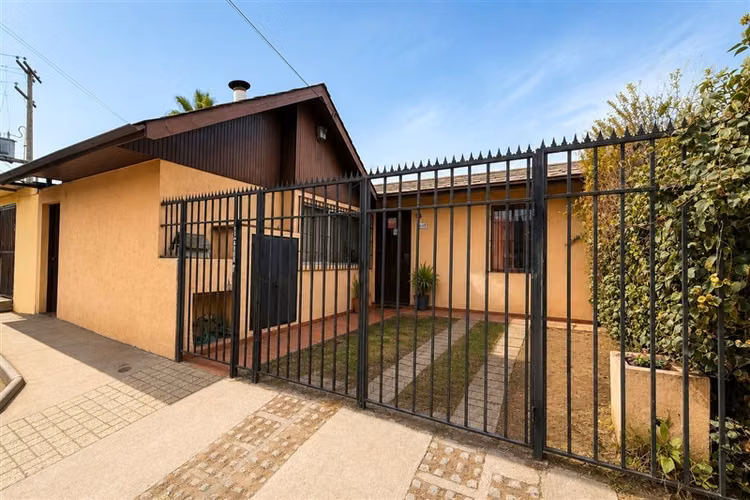 Amplia Casa Familiar 4D/2B/1E P14 Av la Florida, la Florida