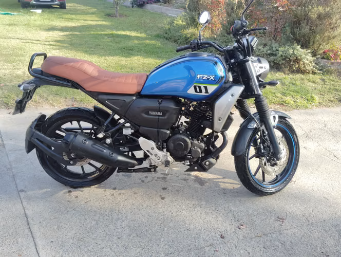 Yamaha FZX 2024