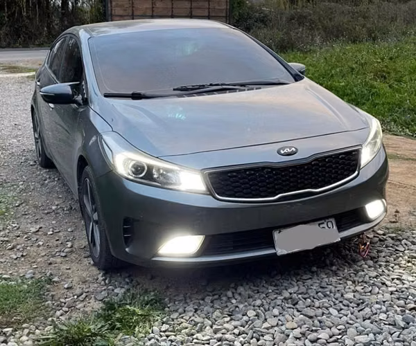 Kia Cerato full automático