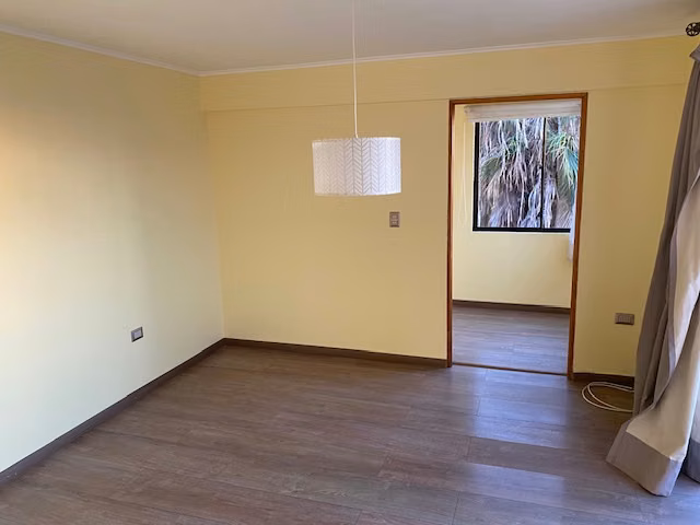 Se vende Exclusiva Casa Jardines del Sur, Áreas Verdes y Piscina.